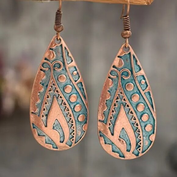 Vintage Antique Bronze Finish Bohemian Chic Dangle Earrings - Picture 2 of 3